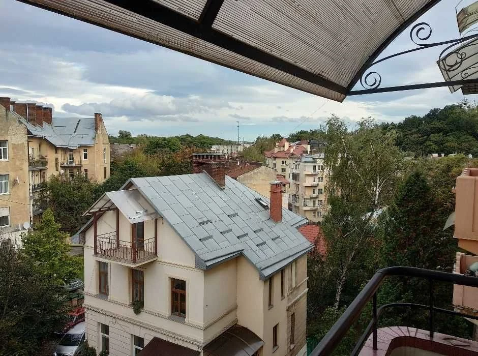 продаж 2кім пол люкса в.Котляревського (центр) з ремонтом