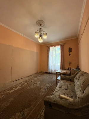 Квартира під |НВЕСТИЦІЮ в ЦЕНТРІ  вулиця Б.Хмельницького