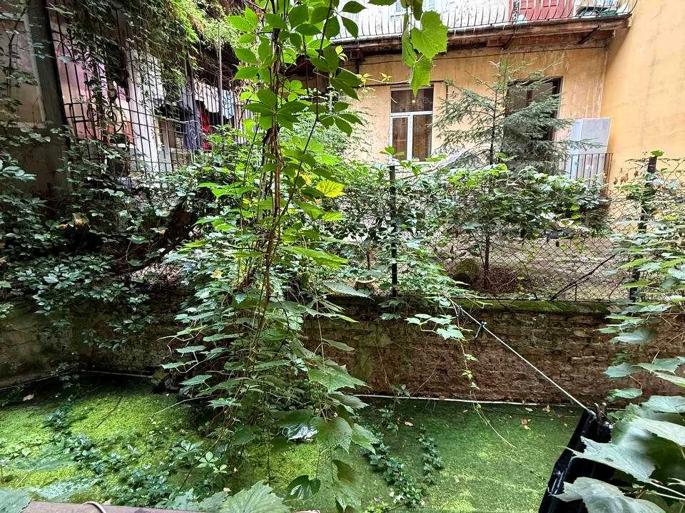 Квартира. Львів, Кирила і Мефодія вул.