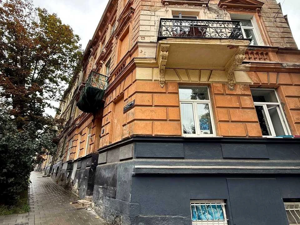 Квартира. Львів, Кирила і Мефодія вул.