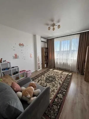 Продаж 2-кімнатної квартири, вул. Очеретяна у ЖК Strim Tower