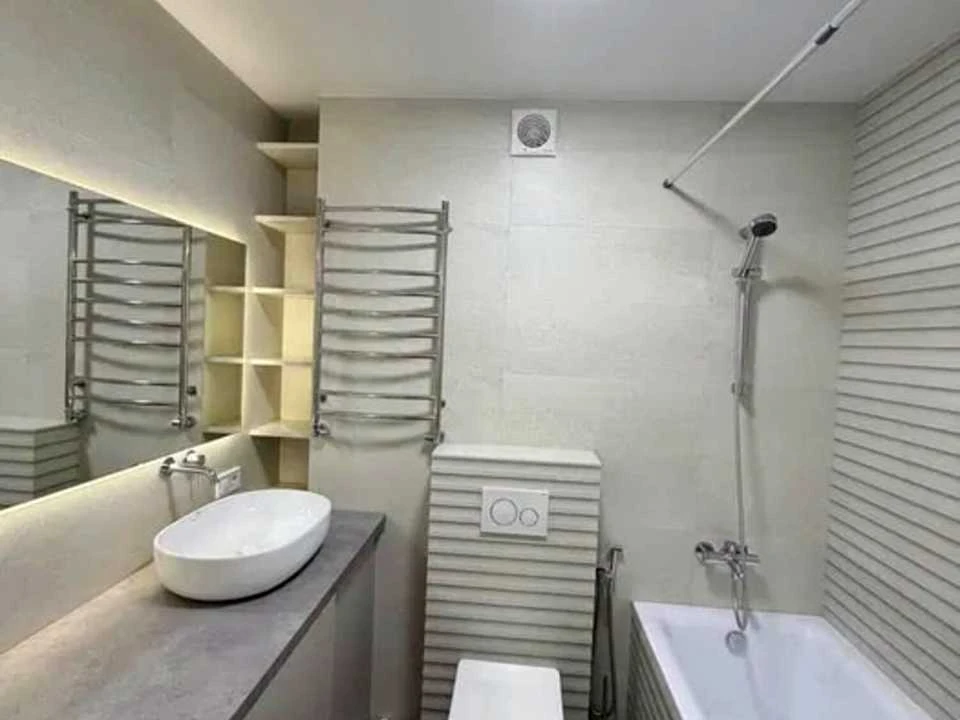 Квартира. Львів, Залізнична вул.