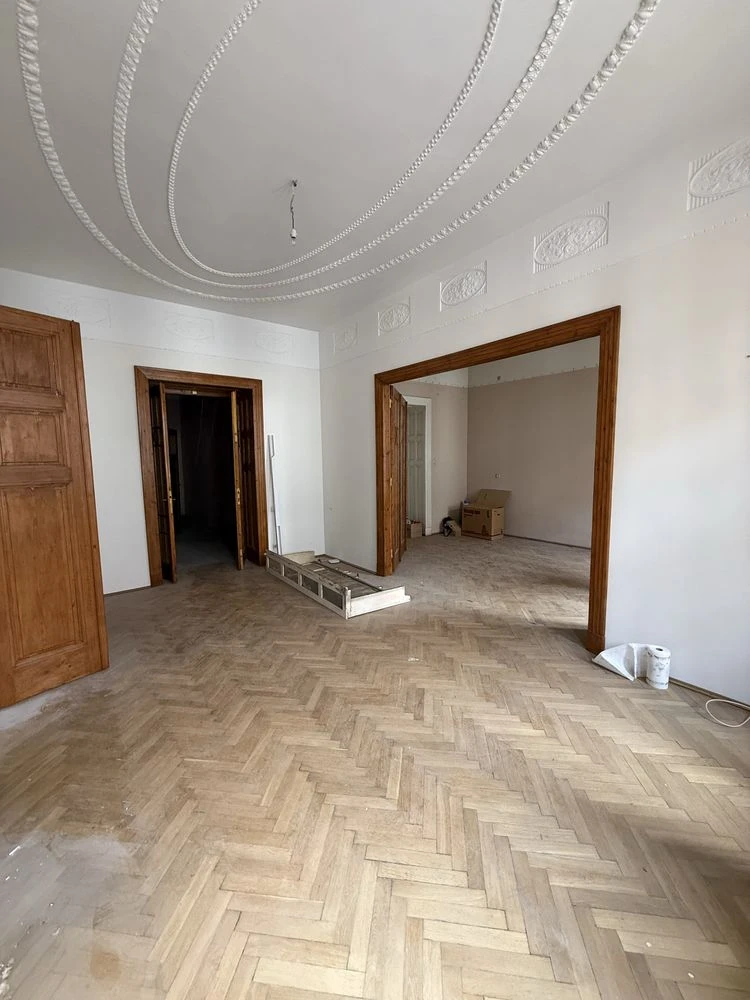 Продаж квартири/комерція ,офіс.ЦЕНТР вул Словацького Австрій