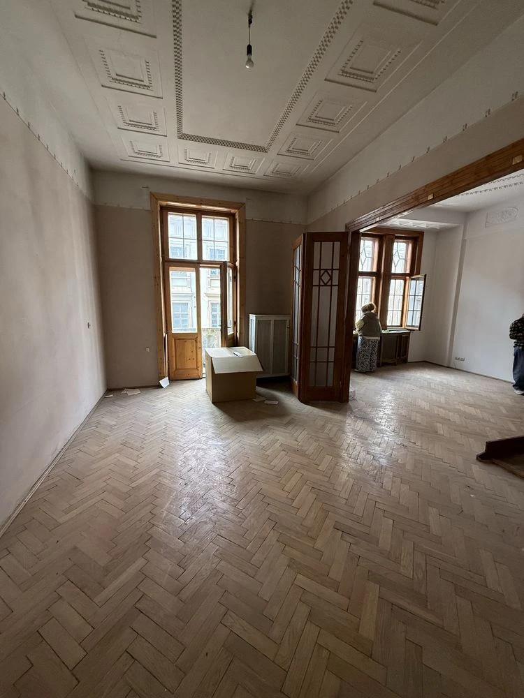 Продаж квартири/комерція ,офіс.ЦЕНТР вул Словацького Австрій