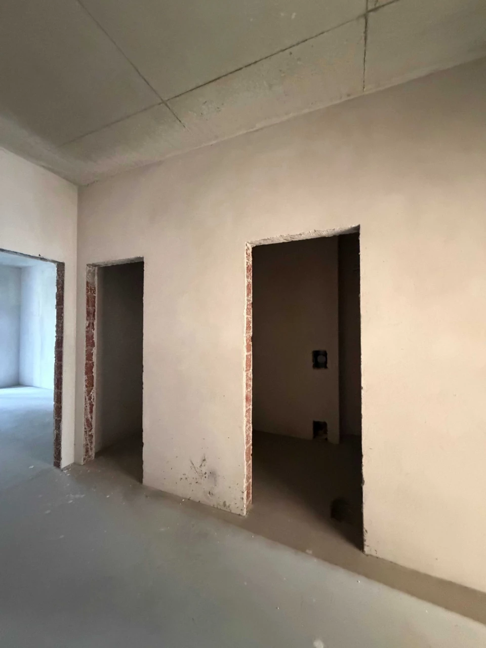 Продаж 2-кім. квартири в ЖК Гіацинт Люкс, вул. Карманського