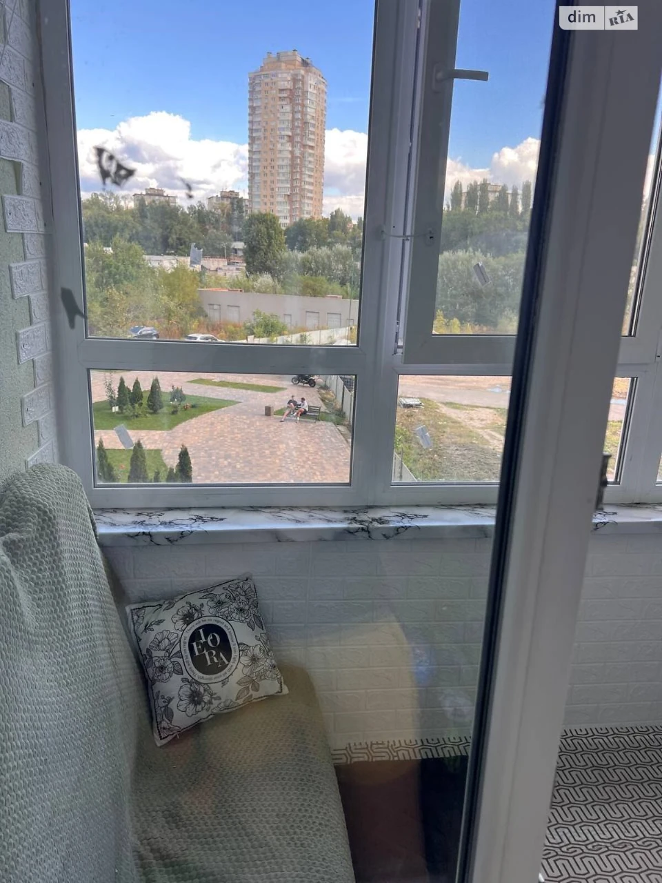 Продаж Квартира Відрадний