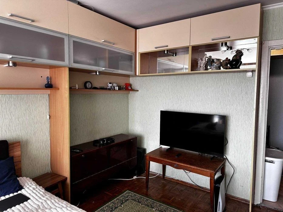 1-room apartment for sale on Andriy Melnyk Street 14A