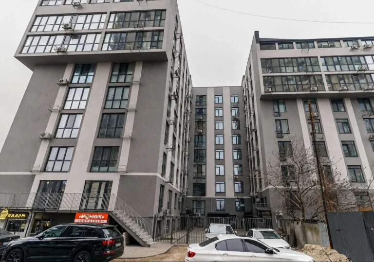 Продам 2-кімн. Кам'янська вул. 125б, 49 м.кв