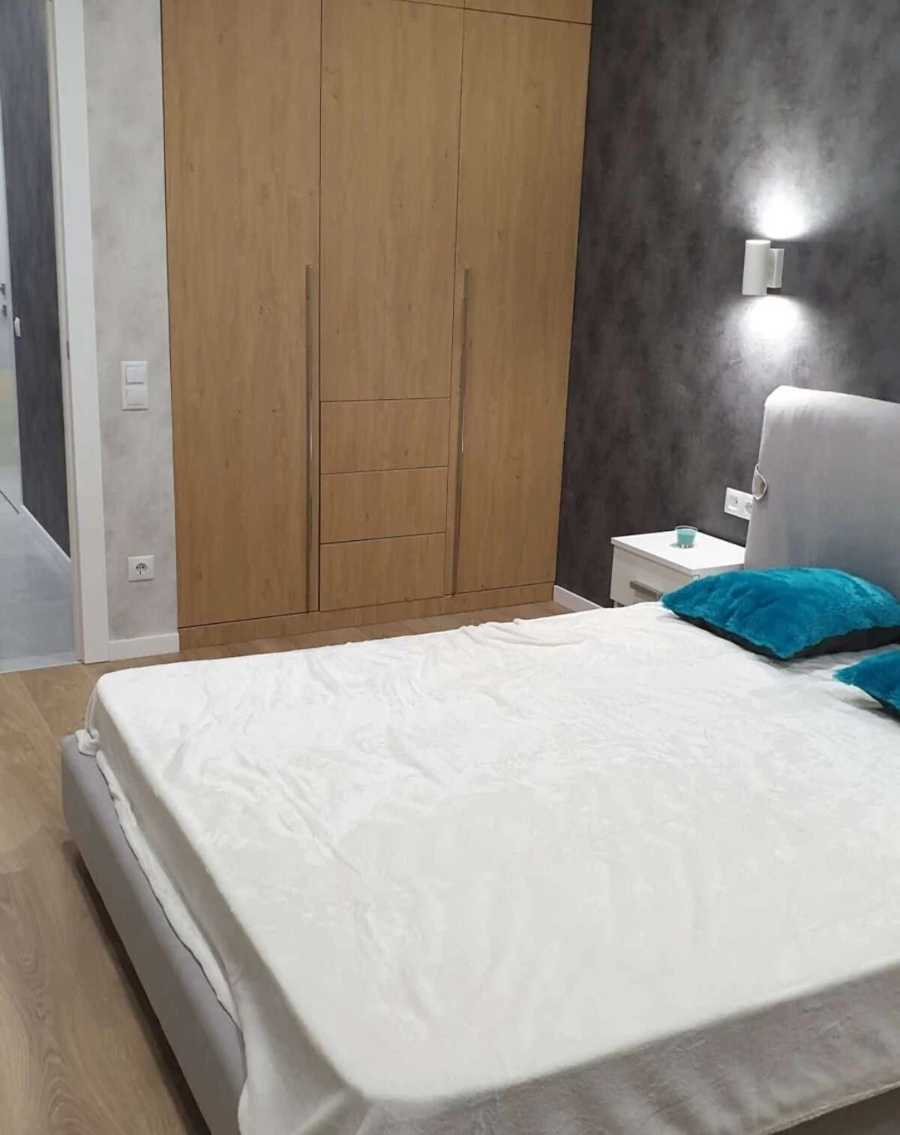 Продам 1-кімн. Зарічна вул. 2к2, 49 м.кв