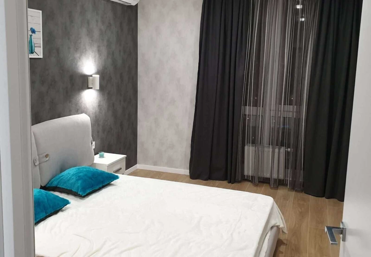 Продам 1-кімн. Зарічна вул. 2к2, 49 м.кв