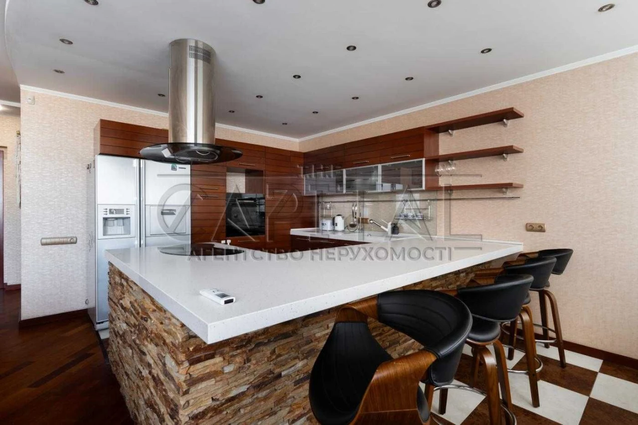 Продаж 4-кімнатної квартири/163м2/Осокорки/Бажана/Дарницький