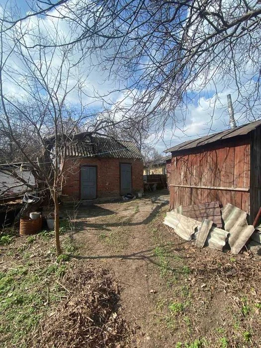 Продам частину будинку в Київському районі міста