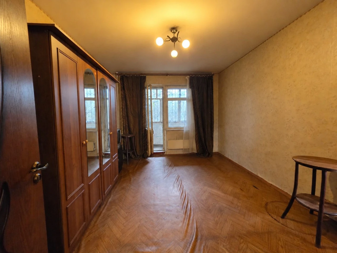 3-кімнатна квартира 76 м² на Троєщині — $60 000 | під ремонт