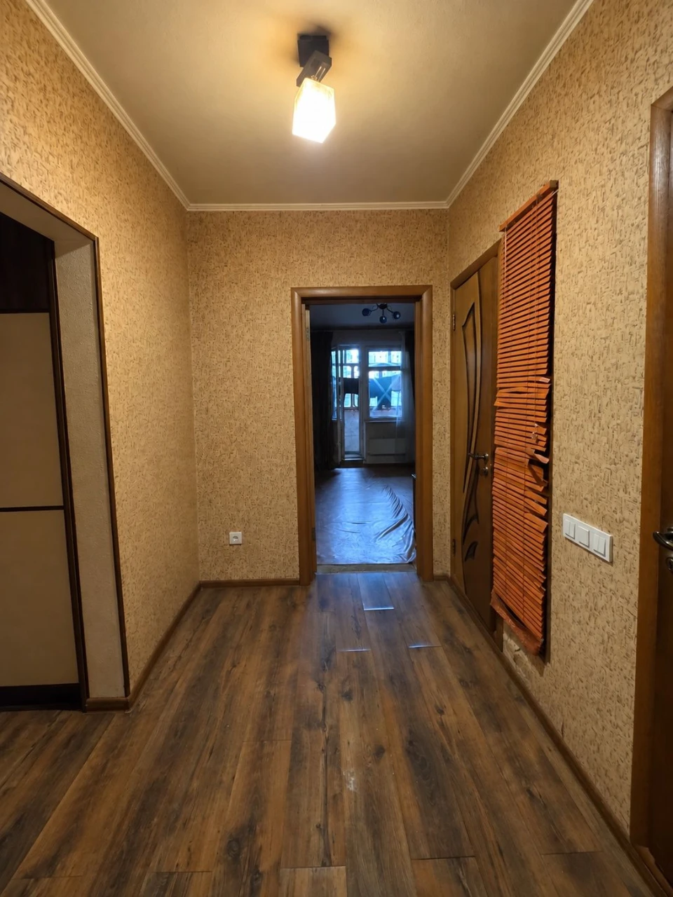 3-кімнатна квартира 76 м² на Троєщині — $60 000 | під ремонт