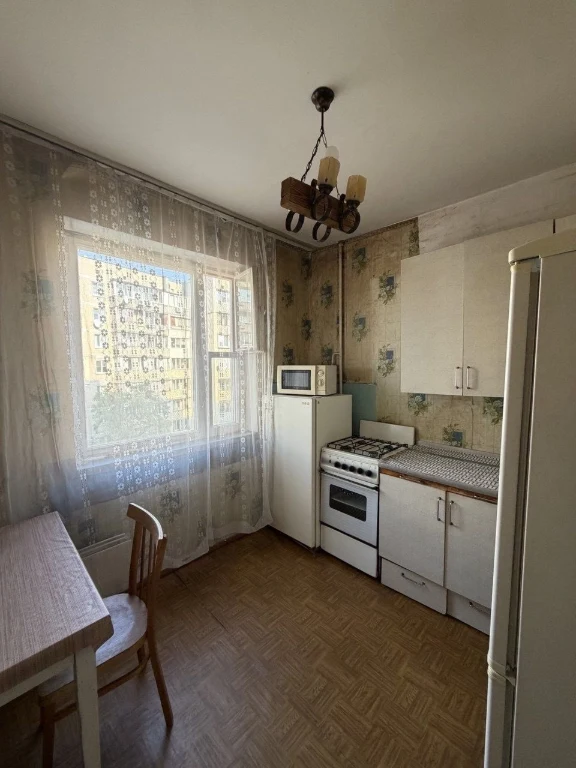 Продам 3х кімнатну квартиру пр. Свободи 17 б