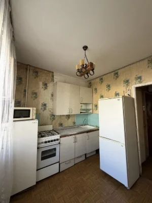 Продам 3х кімнатну квартиру пр. Свободи 17 б