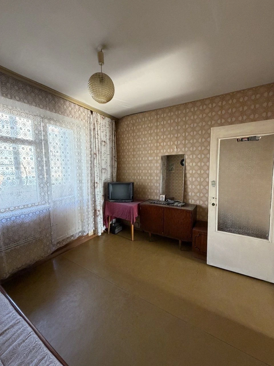 Продам 3х кімнатну квартиру пр. Свободи 17 б
