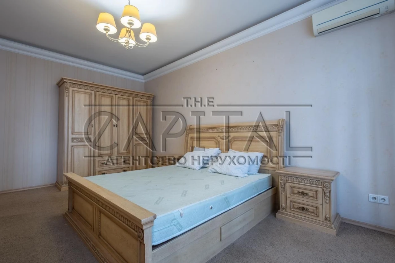 Продаж 2-кімнатної квартири 58 м² вул. Басейна, Печерськ Пал