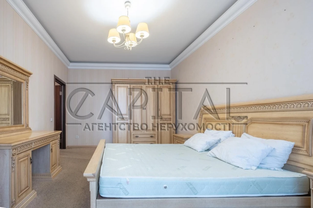 Продаж 2-кімнатної квартири 58 м² вул. Басейна, Печерськ Пал