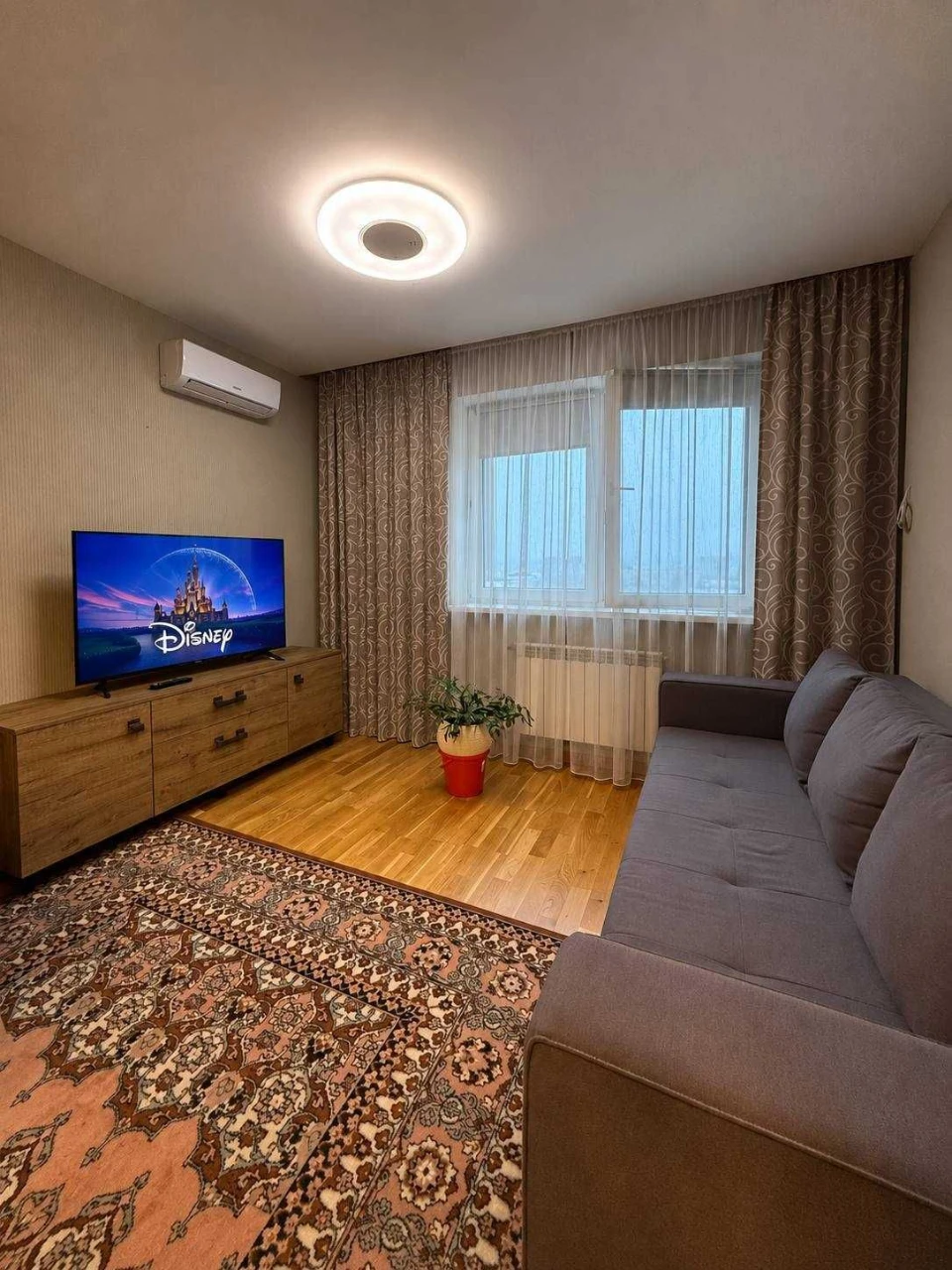 Затишна 1-квартира з ремонтом, кухня-вітальня, ЖК Мінстерськ