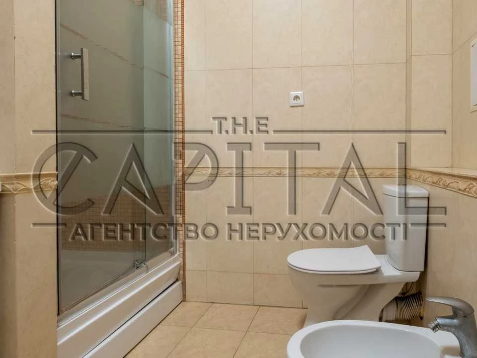 Квартира. Київ, Басейна вул.