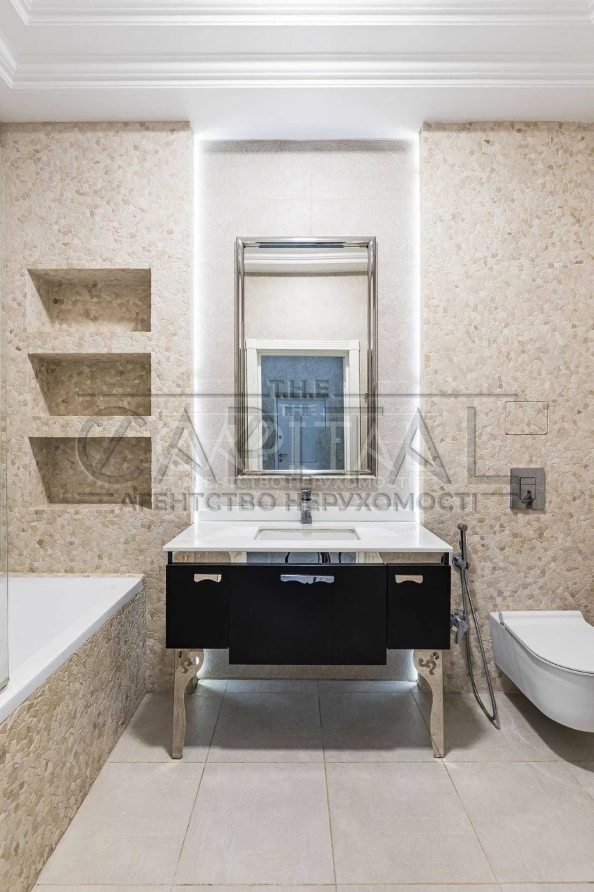 Продаж / Квартири 64м2 / Коновальца Евгения, Печерск, Киев/Ж