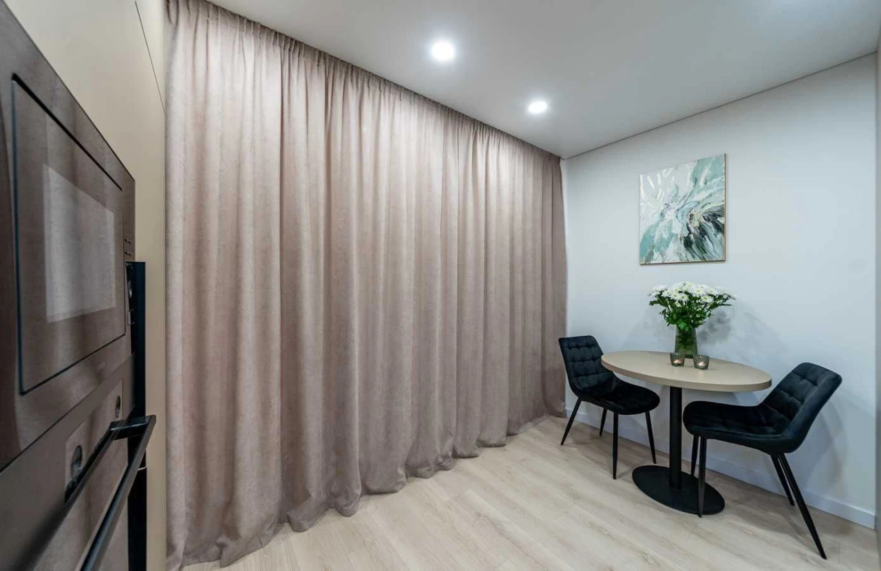 Без комісії супер чудова 1-кім кв ЖК Лебединий Guest House Х