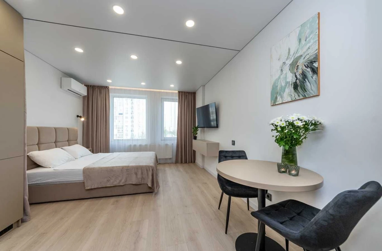 Без комісії супер чудова 1-кім кв ЖК Лебединий Guest House Х