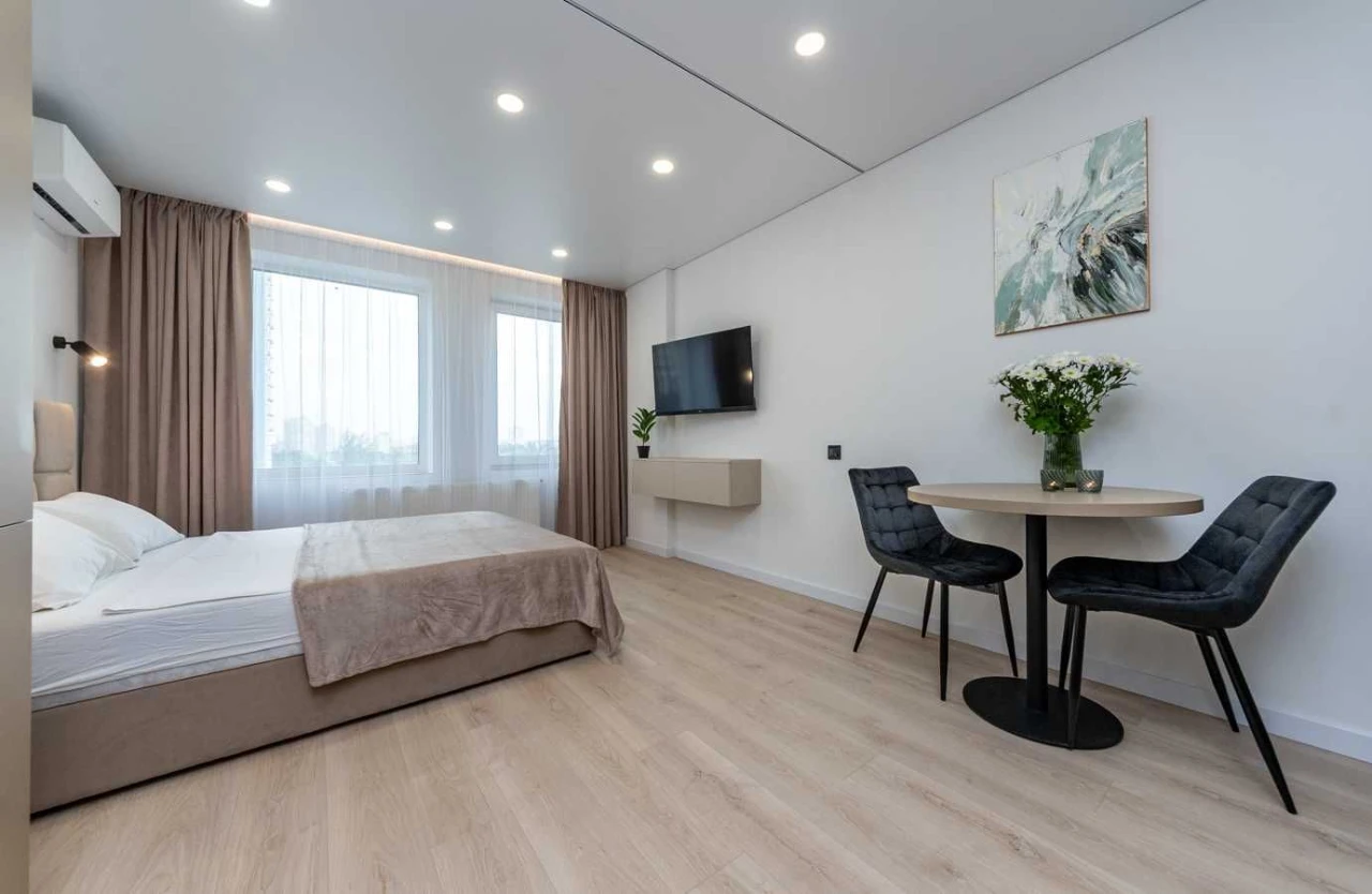 Без комісії супер чудова 1-кім кв ЖК Лебединий Guest House Х