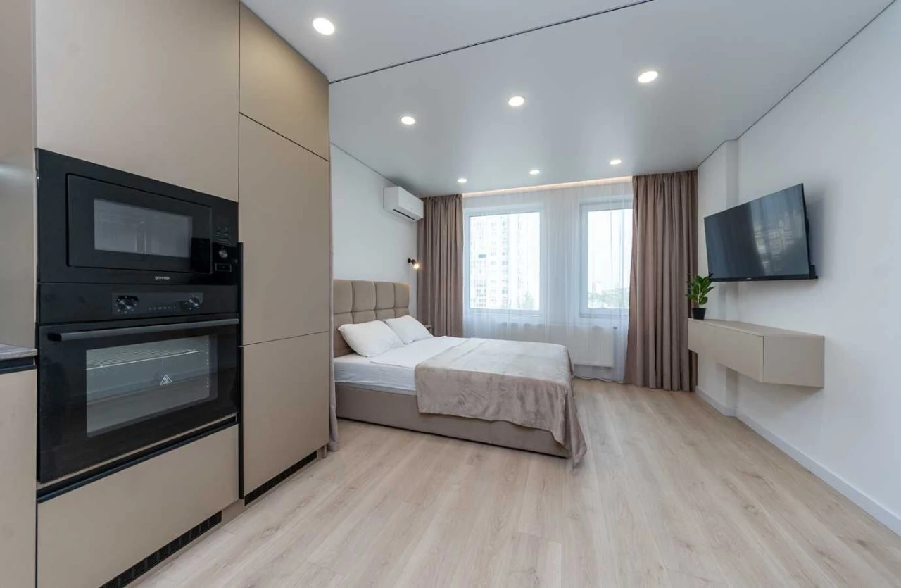 Без комісії супер чудова 1-кім кв ЖК Лебединий Guest House Х