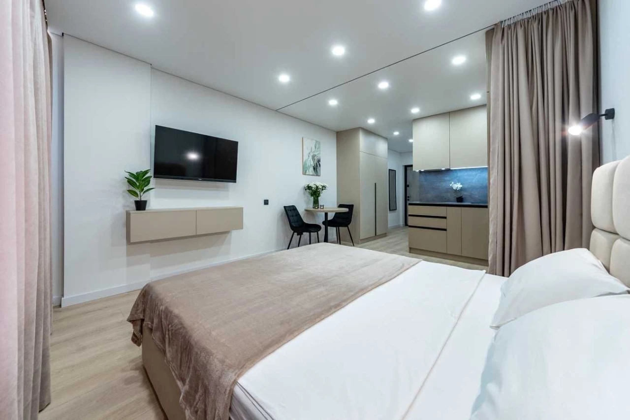 Без комісії супер чудова 1-кім кв ЖК Лебединий Guest House Х