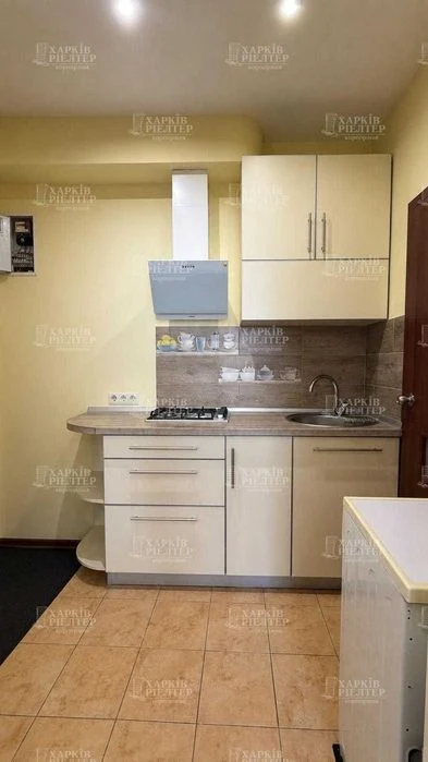 2m 2-room apartment near Traktorny Zavod Mira metro station, HT market