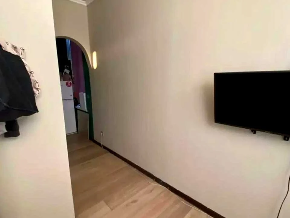 Квартира. Київ, 65-та Садова вул.