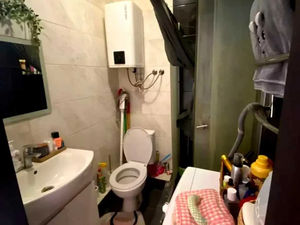 Квартира. Київ, 65-та Садова вул.