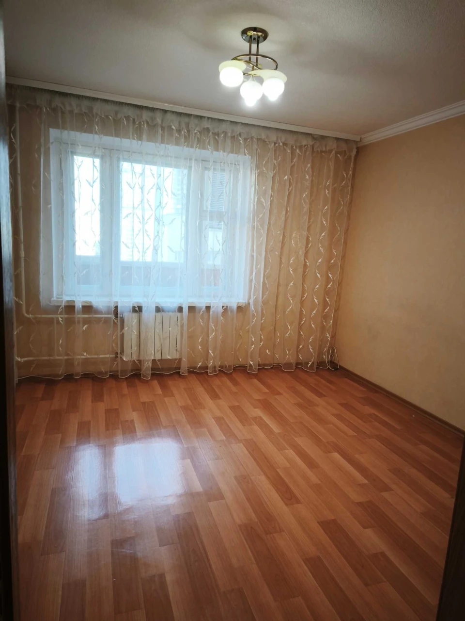 Троєщина Бальзака 4, продаж 2-ух кім квартири