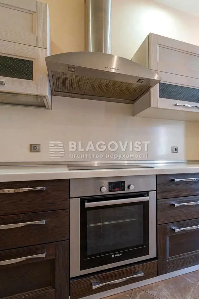 3 кімнатна квартира вул Дмитрівська , 66а, ЦЕНТР