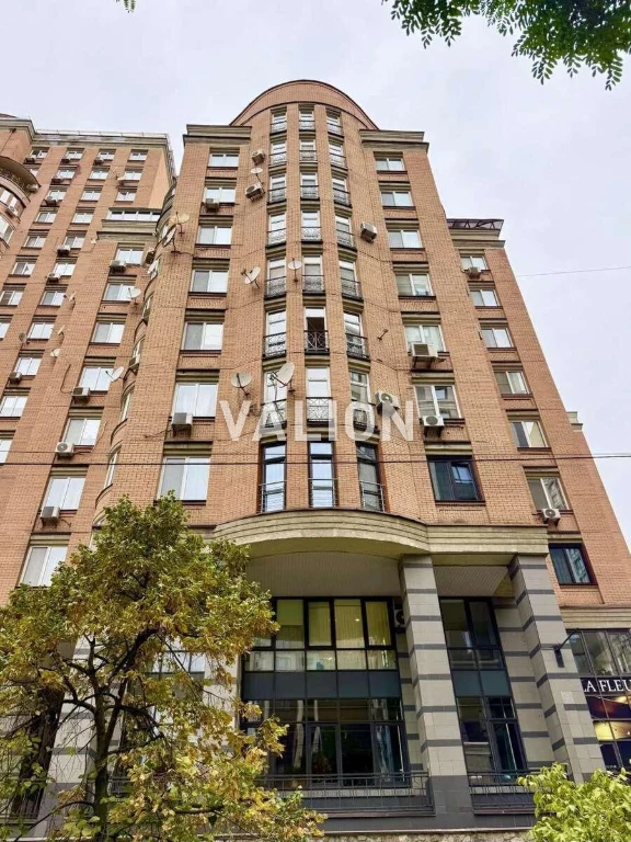 Продається 4-х кімнатна квартира вул. Павловська,26/41