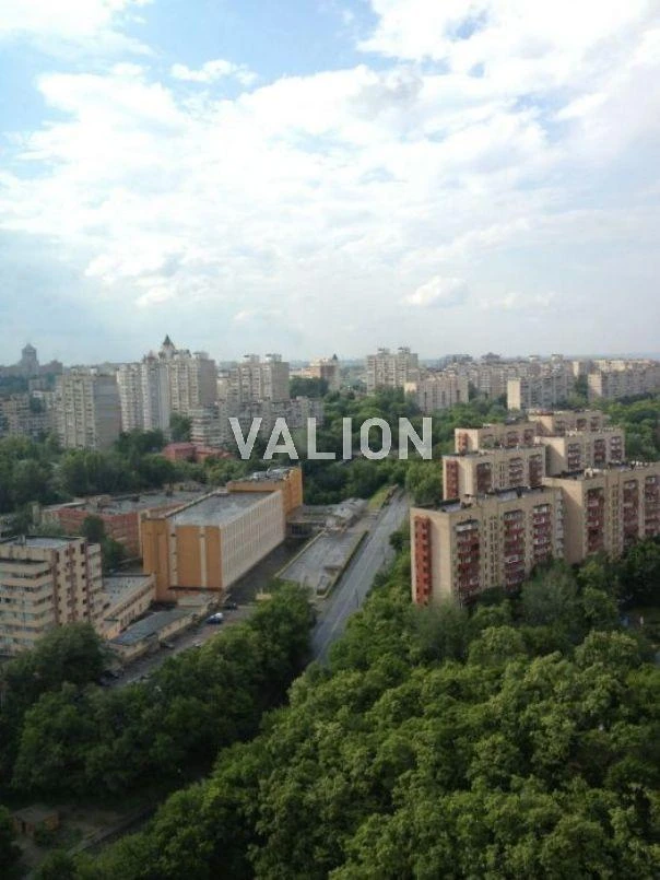 Продаж 3-х кімнатної квартири, вул. Глубочицька, 32б, ЖК Пок