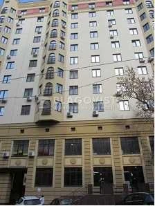 Полтавская, 10   4-х к. квартира с ремонтом 170000 дол.