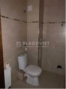 Полтавская, 10   4-х к. квартира с ремонтом 170000 дол.