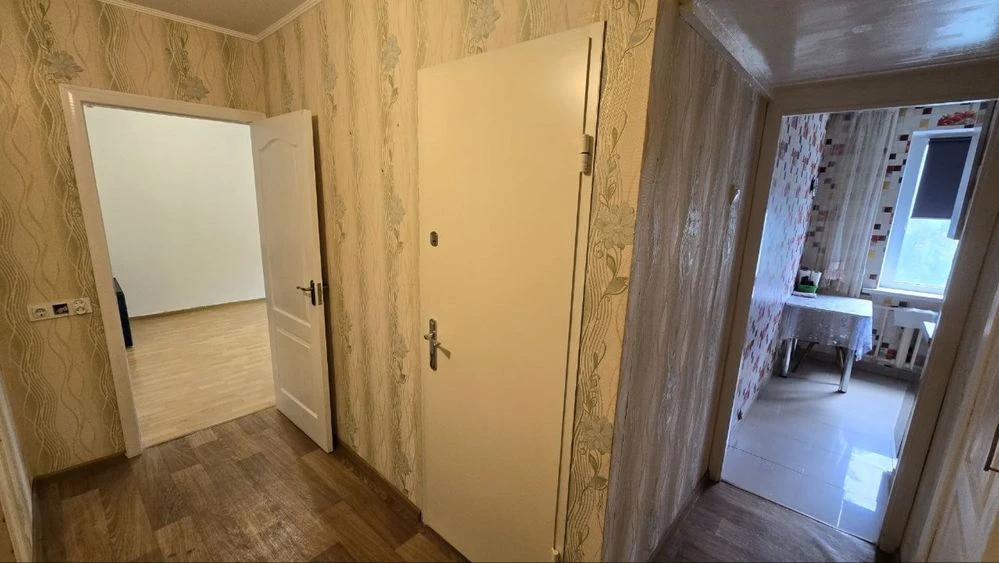 2кім квартира з газом по вул.Бакинська,37! Без комісіі!