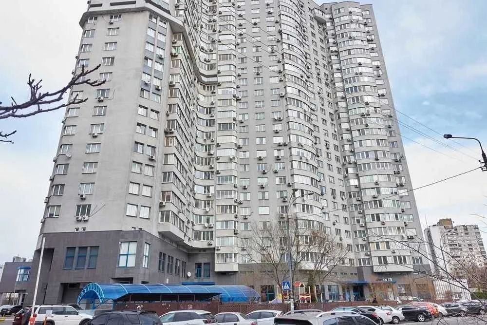 Без% Метро Позняки Дарницький Гришка Great п/паркінг від буд