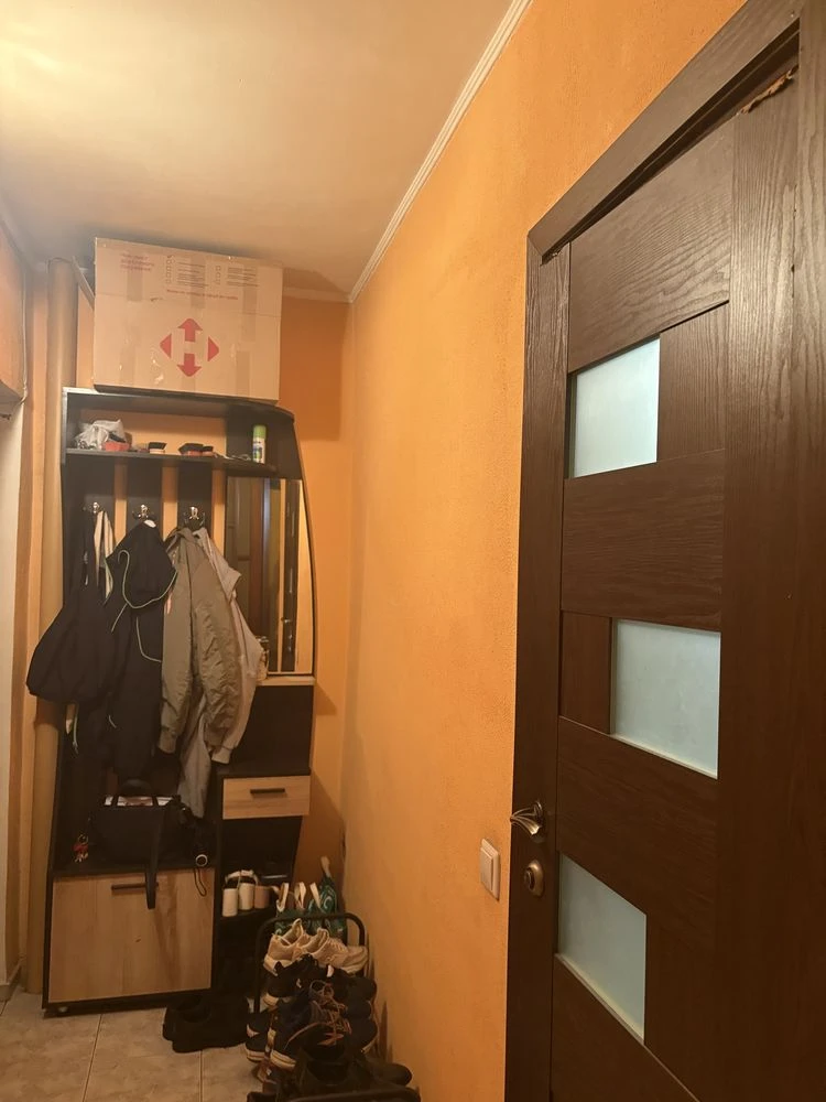 Продаж двохкімнатної квартири м.Святошин