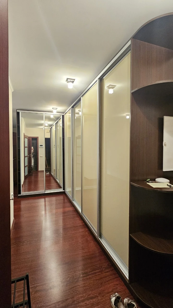 Продаж 3к квартири, Срібнокільська 1, ЖК Корона, метро Позея