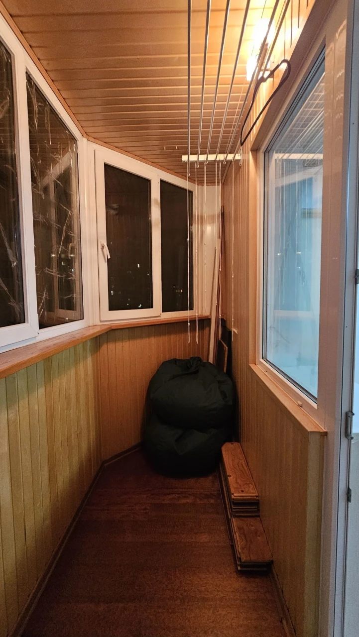 Продаж 3к квартири, Срібнокільська 1, ЖК Корона, метро Позея