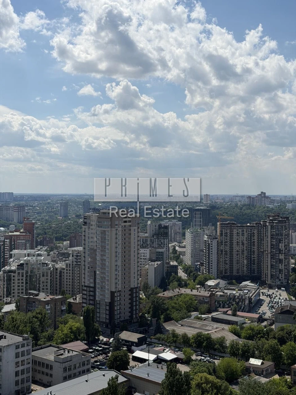 Продаж видової квартири в ЖК «Панорама на Печерську», вул. Є