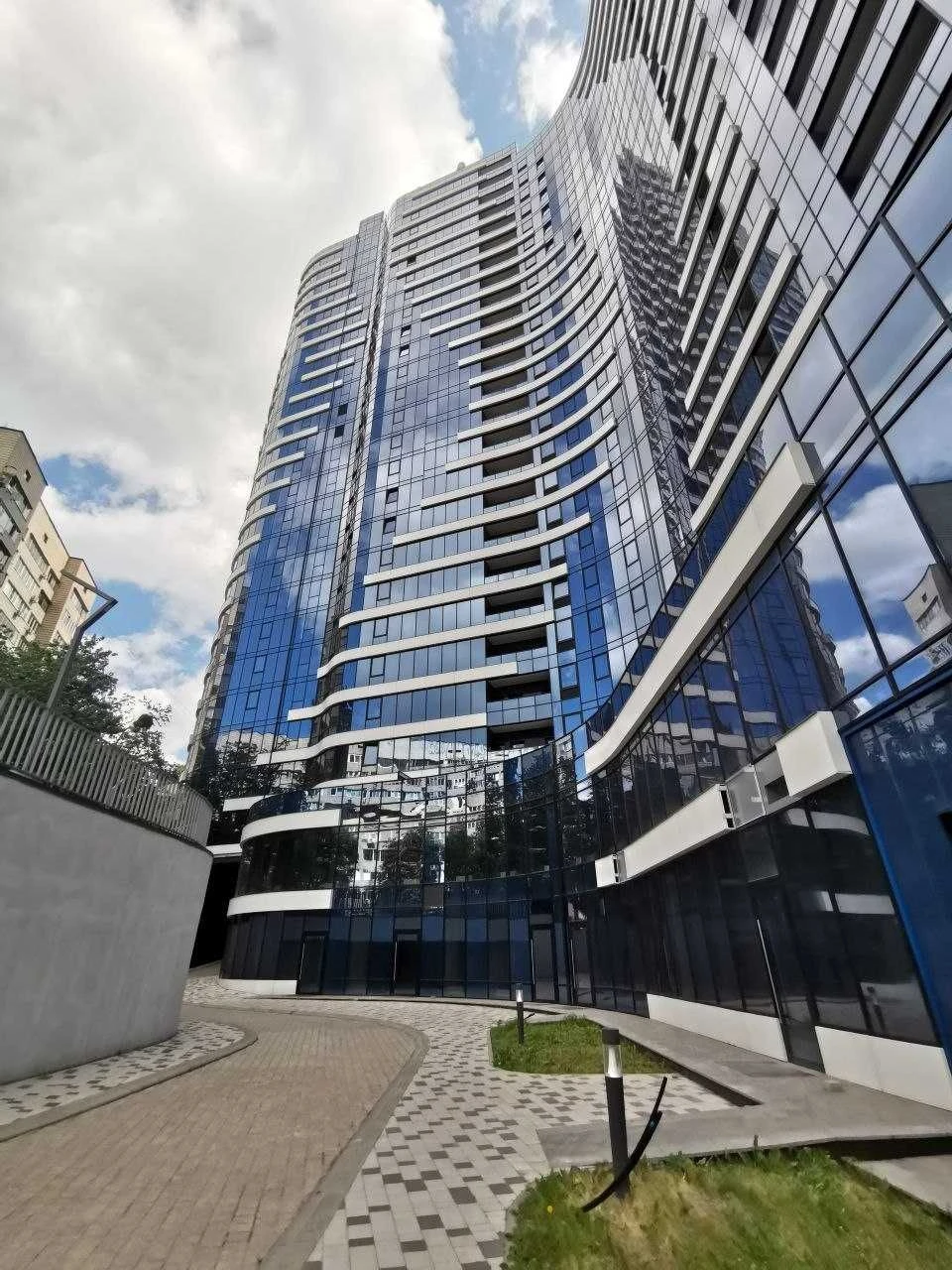 Продам 3к. кв. 124 м2, 7 поверх ЖК Aria, бул. Миколи Міхновс