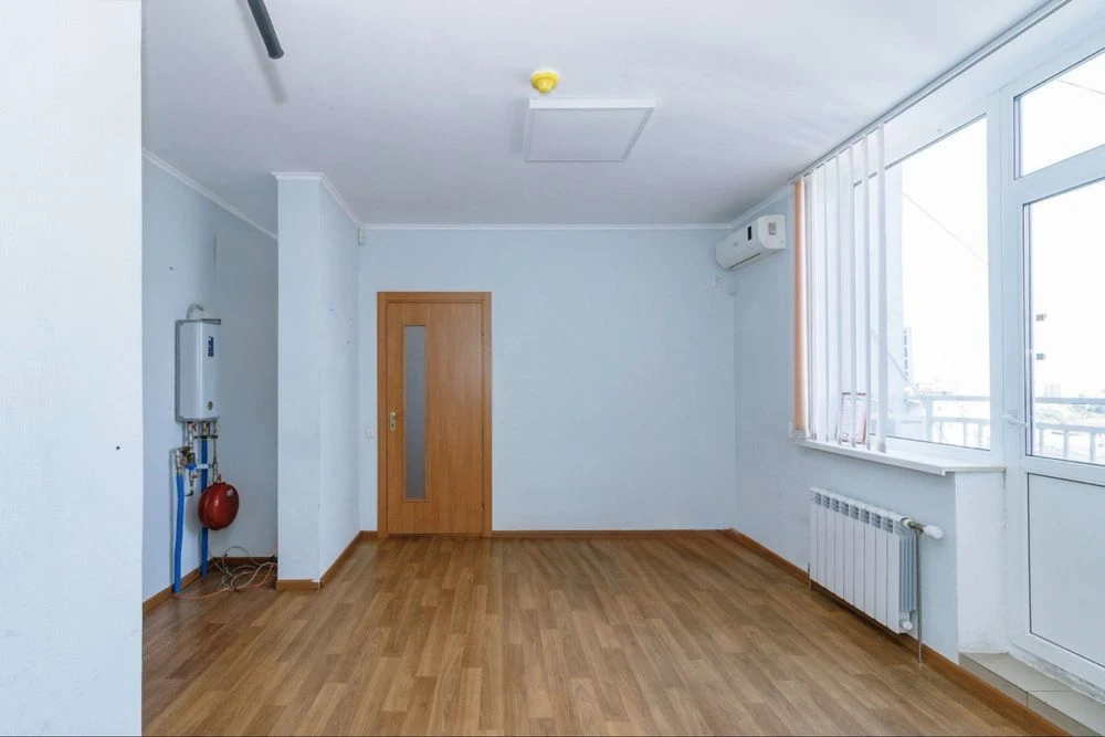 Без комисии! Продам 3к 89м2 на Гмыри, 4. Позняки. Генератор