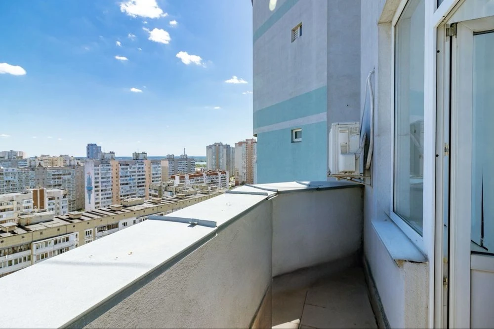Без комисии! Продам 3к 89м2 на Гмыри, 4. Позняки. Генератор
