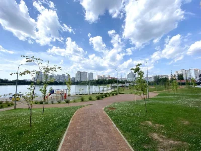 Видова 1-кімнатна квартира 42,4 м² в ЖК Лебединий, метро Хар